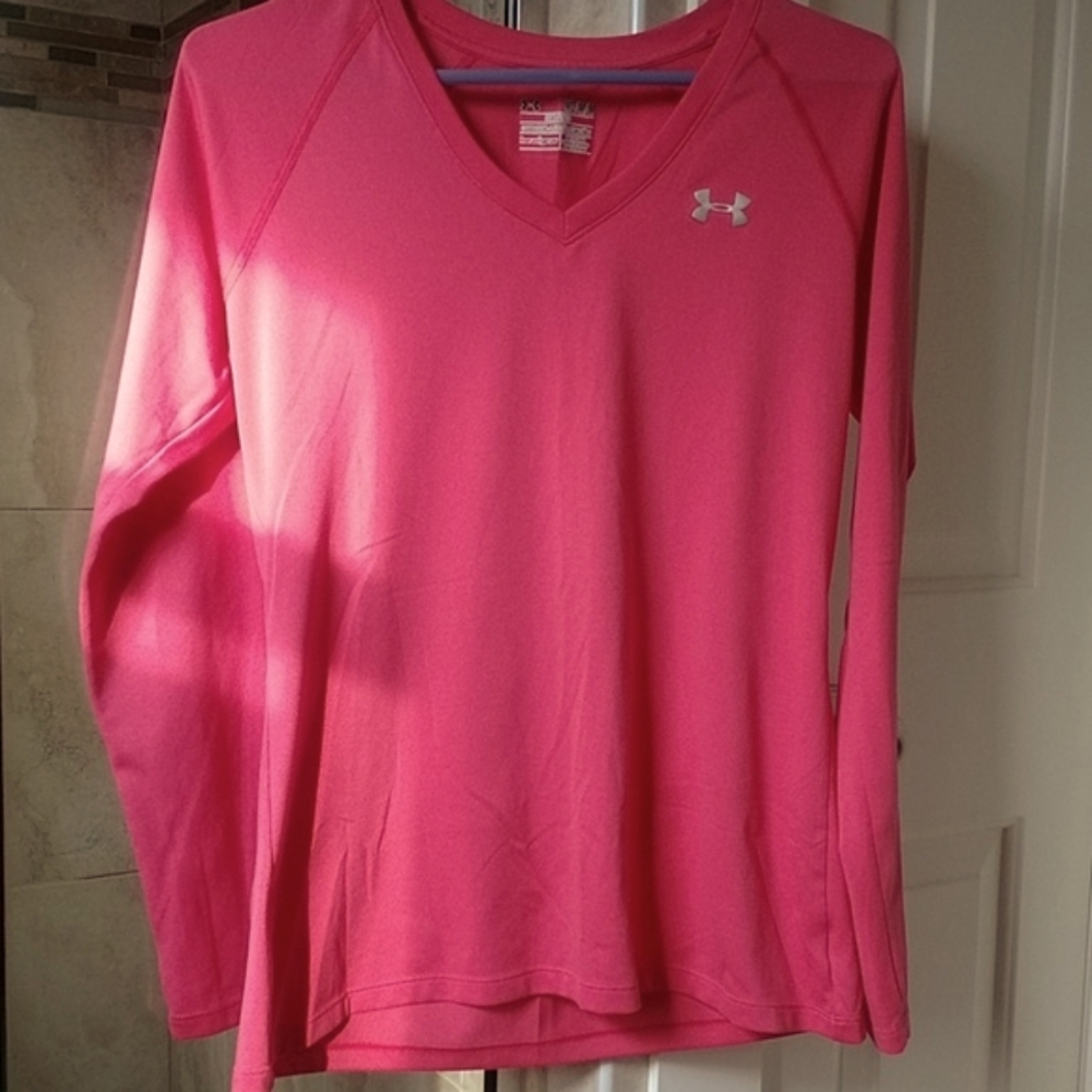Under Armour heat gear long sleeve top
